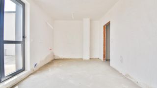 Тристаен Продажби, Студентски град, София (2)