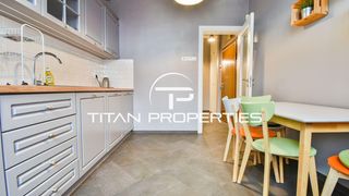 Тристаен за продажба в Център - НДК (2)