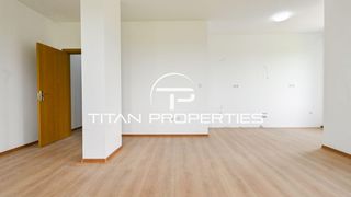 Тристаен Продажби, София (4)