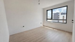Тристаен за продажба в кв.Малинова долина (3)