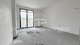 Просторен тристаен за продажба в кв. Малинова долина (8)