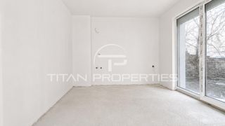 Тристаен за продажба в ж.к. Яворов (8)