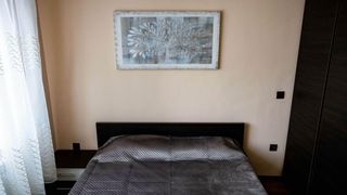 Двустаен за продажба в кв.Света Троица (6)