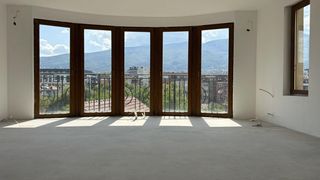 Тристаен за продажба в кв. Витоша (5)