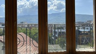 Тристаен за продажба в кв. Витоша