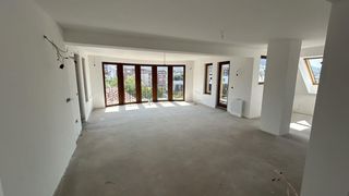 Тристаен за продажба в кв. Витоша (6)