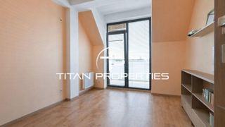 Тристаен Продажби, Бояна, София (8)