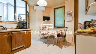 Тристаен Продажби, Триъгълника, София (4)