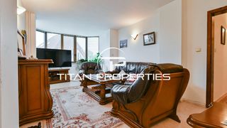 Тристаен Продажби, Триъгълника, София (3)