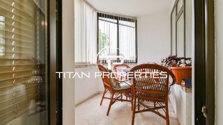 Тристаен Продажби, Триъгълника, София (19)