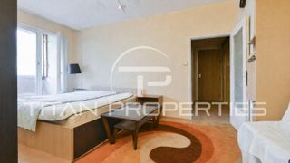 Тристаен Продажби, Медицинска академия, София (6)