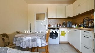 Тристаен Продажби, Младост 1, София (5)