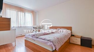 Тристаен Продажби, Младост 1, София (7)