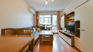 Тристаен Продажби, Младост 1, София (2)