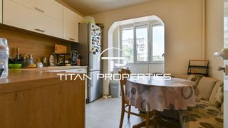 Тристаен Продажби, Младост 1, София (6)