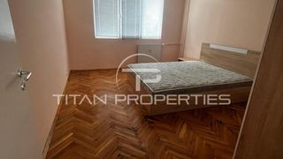 Тристаен за продажба в кв. Гео Милев (4)