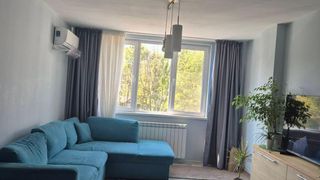 Тристаен Продажби, Кръстова вада, София