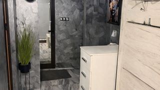 Тристаен Продажби, Надежда 3, София (7)