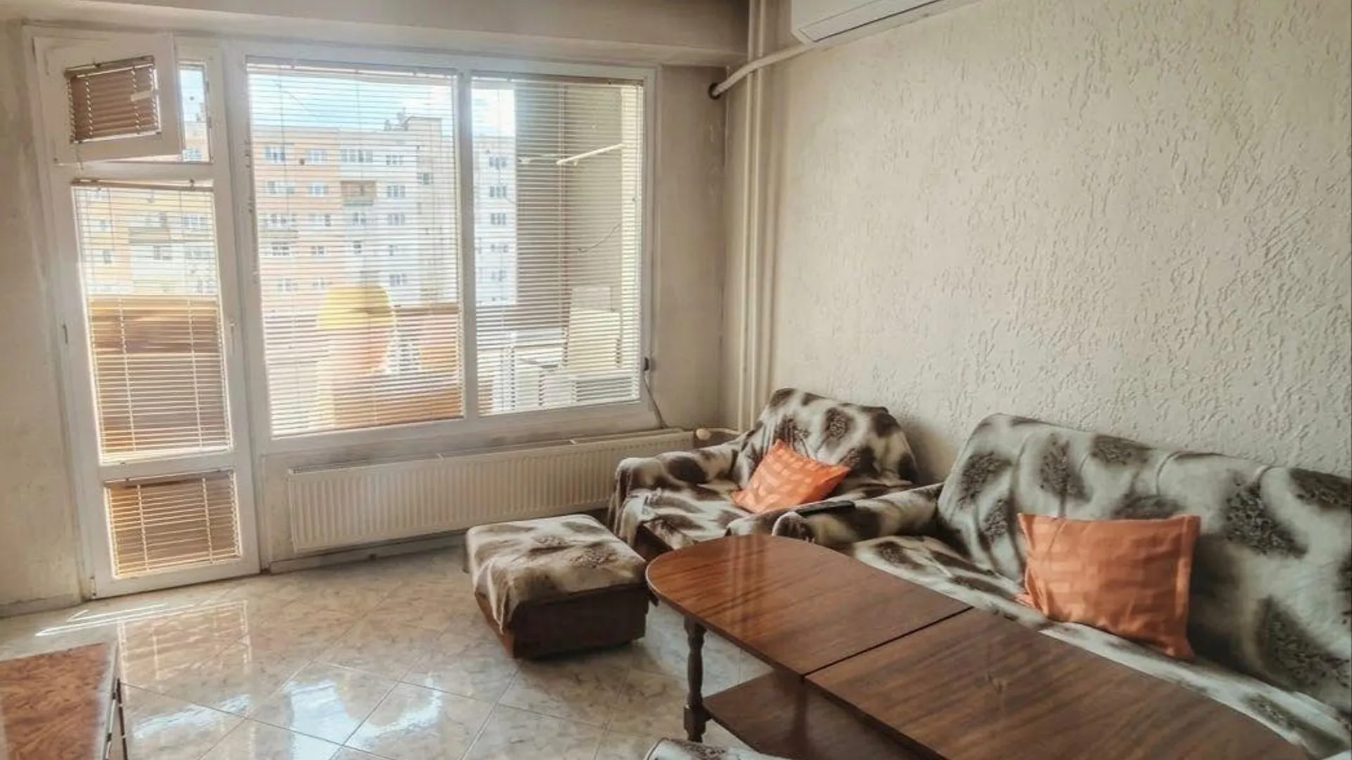 Тристаен Продажби, Дружба 1, София – снимка 2
