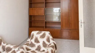 Тристаен Продажби, Дружба 1, София (3)