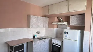 Тристаен Продажби, Надежда 4, София (4)