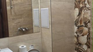 Тристаен Наеми, Център- Исул, София (5)