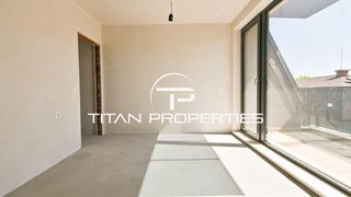 Тристаен, за продажба, жк. Павлово (2)