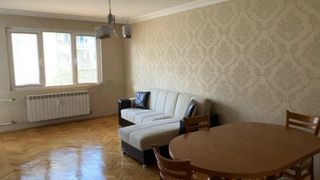 Тристаен, под наем, жк. Красна поляна 2