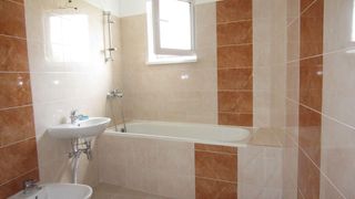 Dreizimmerwohnung Verleih, Der Kühlschrank, Sofia (7)