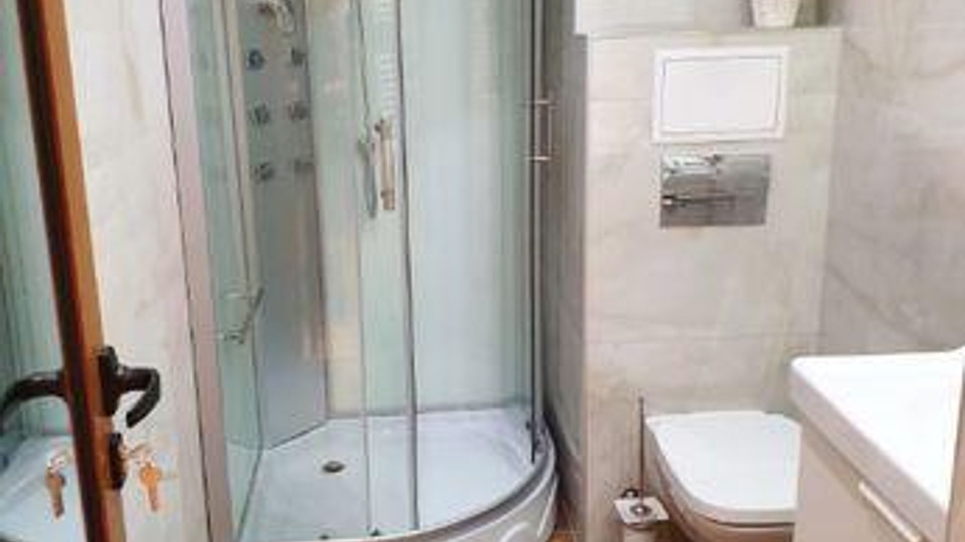image_1784188628089_25963559770252154.jpeg