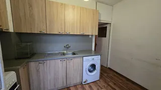 Тристаен Продажби, Бъкстон, София