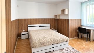 Тристаен Наеми, Студентски град, София (4)