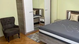 Тристаен Наеми, Център - НДК, София (9)