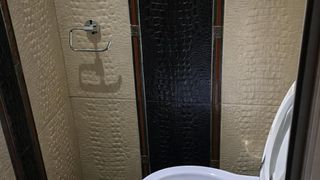 Тристаен Наеми, Красна поляна 2, София (9)