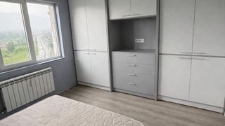 Тристаен Наеми, Красна поляна 2, София (4)