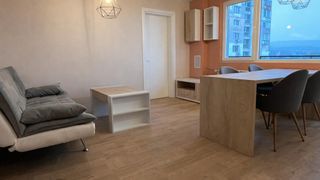Тристаен Наеми, Красна поляна 2, София (2)