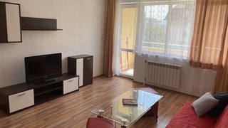 Двухкомнатная Аренда, Холодильник, София (8)