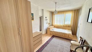 Тристаен, под наем, жк. Красна поляна 1 (8)