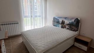 Тристаен Наеми, Красно село, София (8)