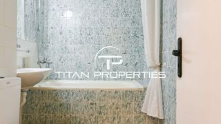 Тристаен Наеми, Света Троица, София (11)
