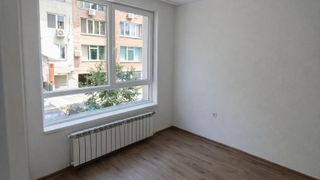 Тристаен, под наем, жк. Банишора (6)