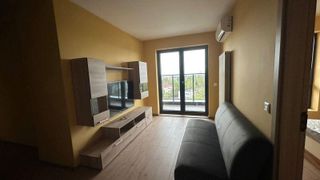 Tres habitaciones Alquileres, Polígono, Sofía (2)