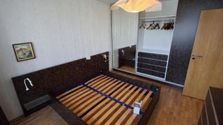 Тристаен Наеми, Младост 1А, София (6)