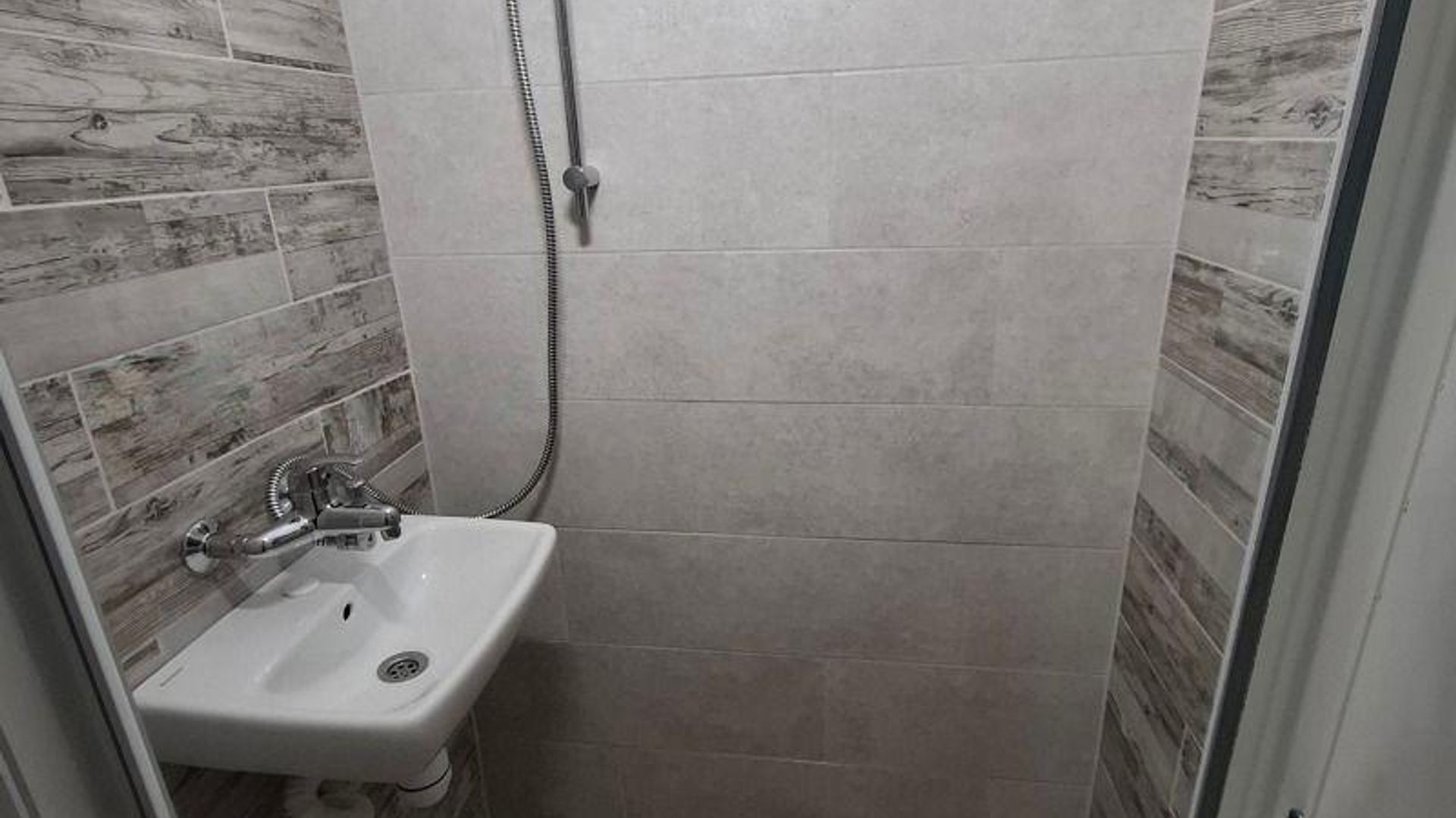 image_1786368117759_48943760770333355.jpeg