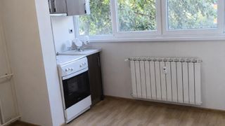 Тристаен Наеми, Овча купел 1, София (3)