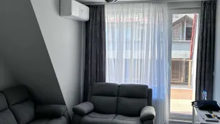 Тристаен Наеми, Център-ЦУМ, София (3)