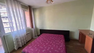 Тристаен Наеми, Красно село, София (4)