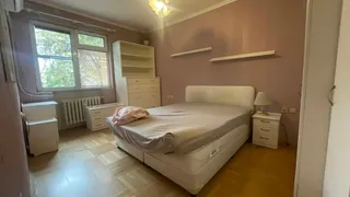 Тристаен Наеми, Младост 2, София (8)