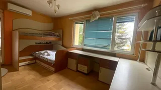 Тристаен Наеми, Младост 2, София (10)