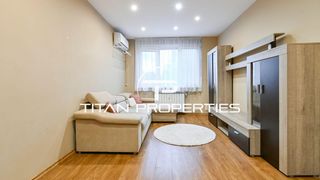 Тристаен Продажби, Фондови жилища, София (17)